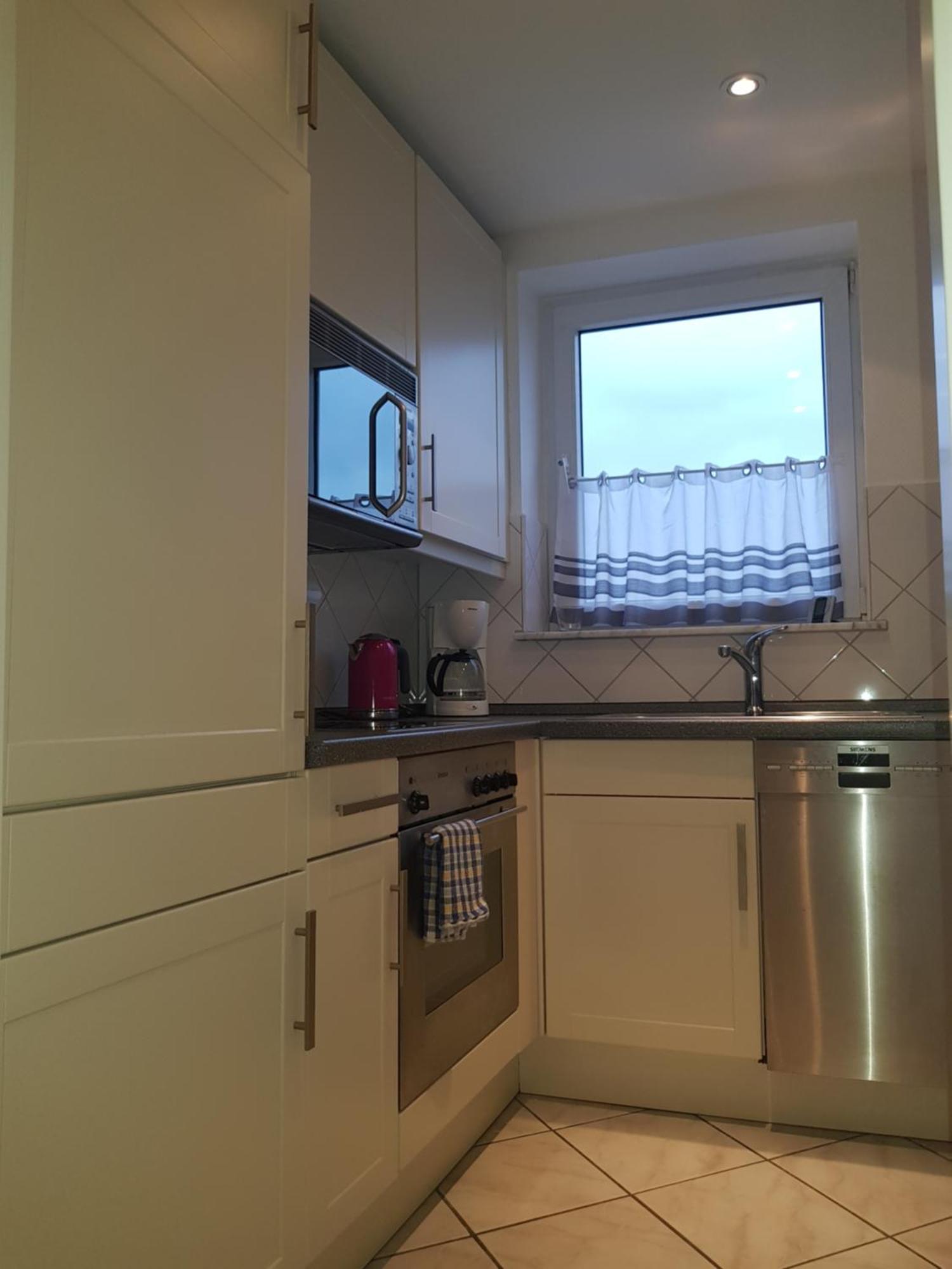 S&B Apartment Wiesbaden Buitenkant foto
