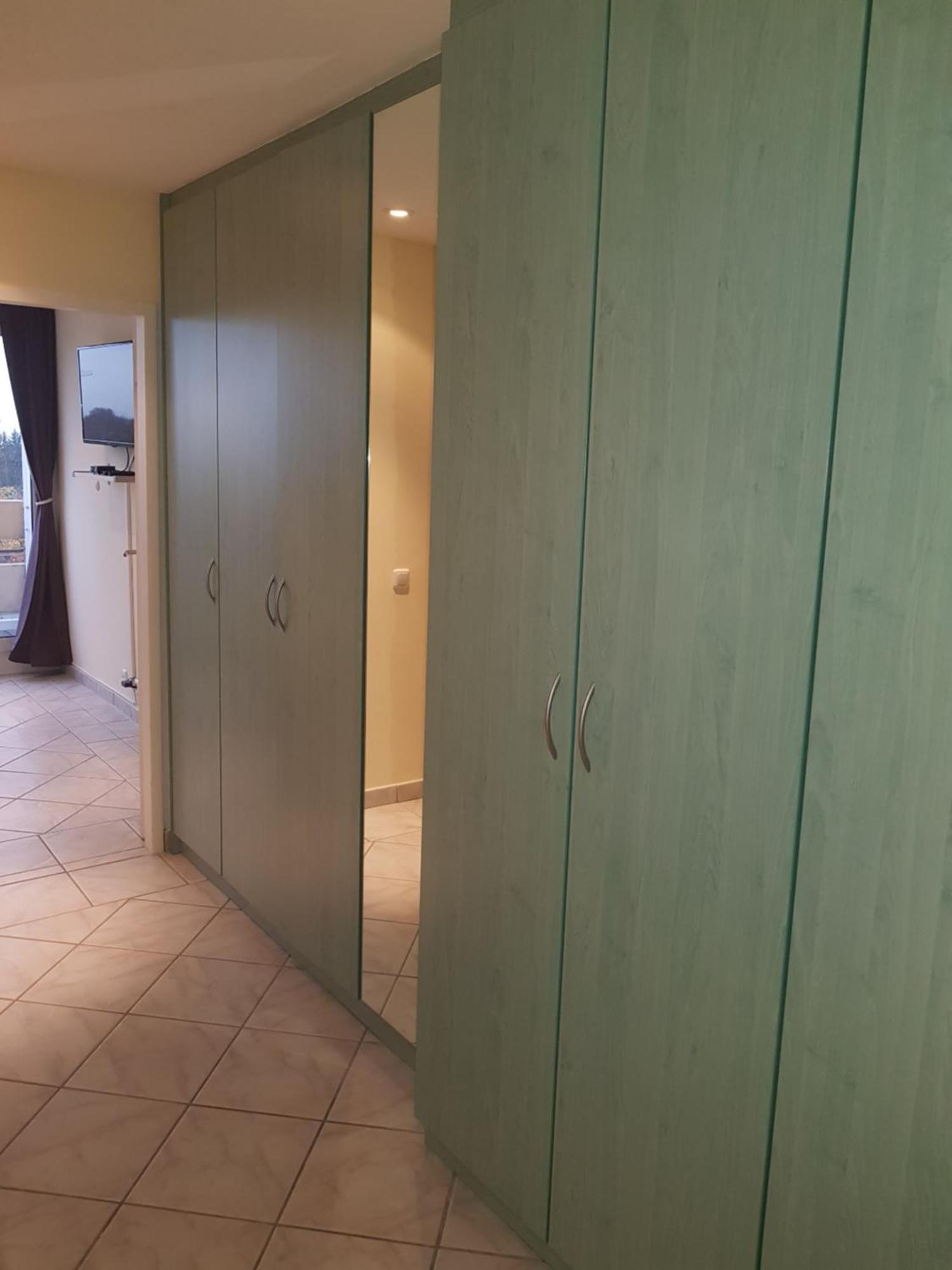 S&B Apartment Wiesbaden Buitenkant foto